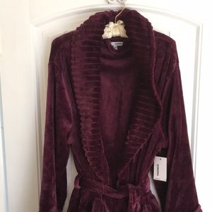 Sonoma soft plush robe.